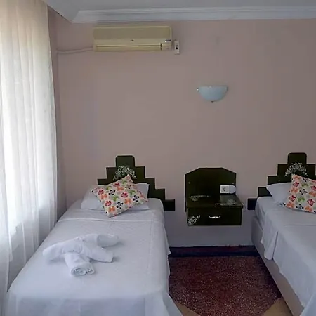 Tunc Hotel 3*