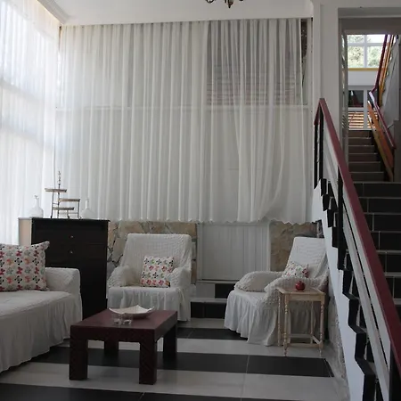 Tunc Hotel