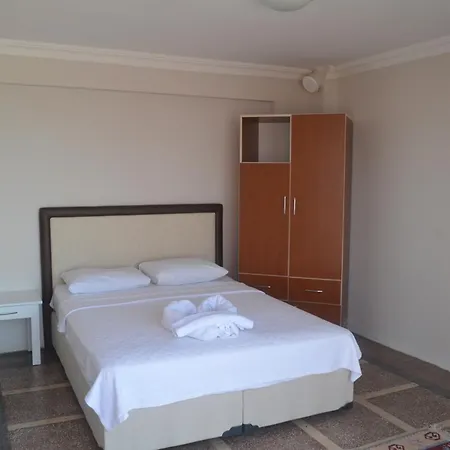 Otel Tunc Ayvalı